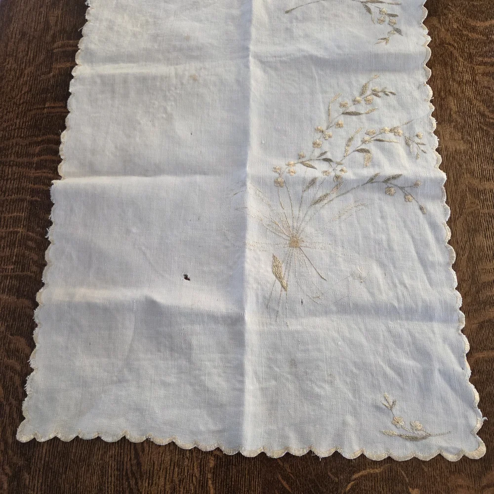 Elegant Wheat and Gold Floral Embroidered Dresser Scarf/Craft Resource